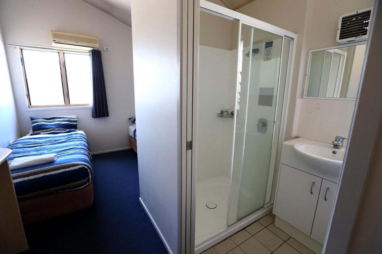 Gold Coast Performance Centre Hostel Buitenkant foto
