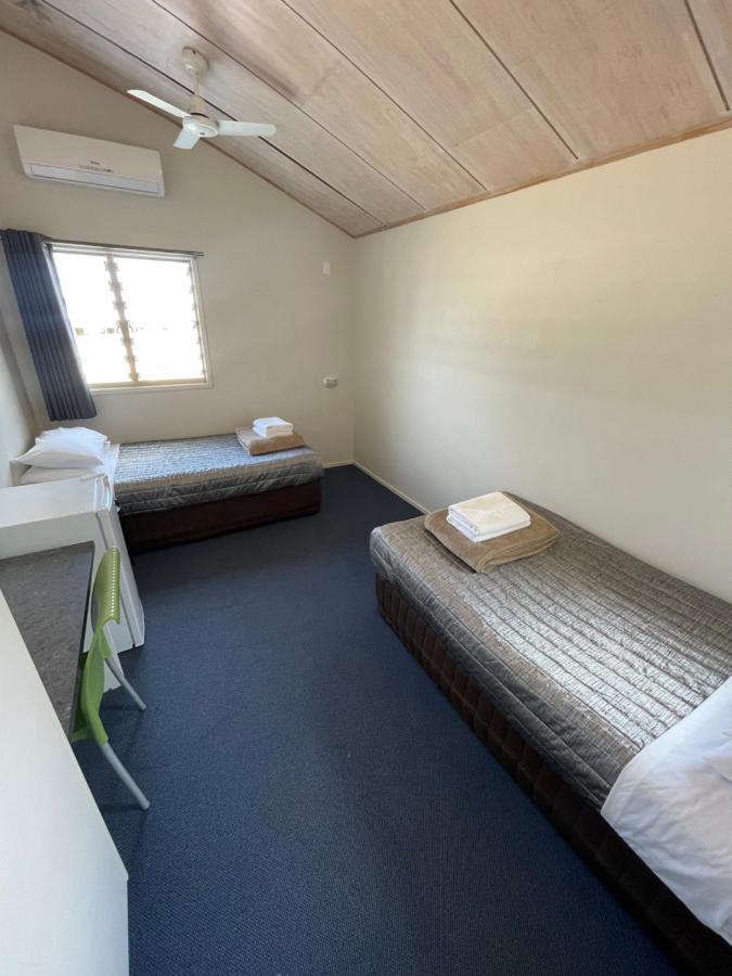 Gold Coast Performance Centre Hostel Buitenkant foto